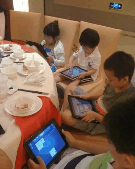 跟孩子正確的溝通方法，強(qiáng)烈建議爸爸媽媽們收著