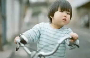 世界上著名的12種教育孩子的方法！（轉給家長）