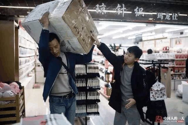 班主任坦言：學(xué)霸非天生，班級前10的孩子，90%都來自這4種家庭！